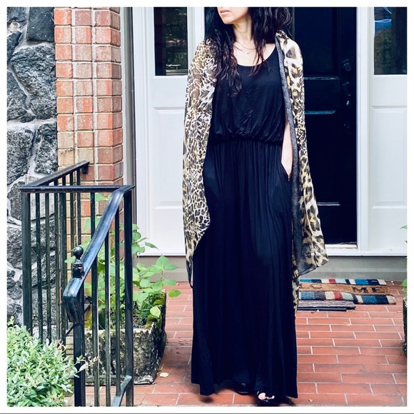 SPAGHETTI STRAPS MAXI DRESS WITH SIDE POCKETS - Picture 4 of 10